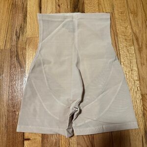 Annette Seamless Tummy Bottom Shapewear Size S